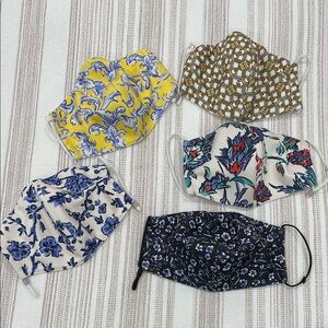 Tory Burch Floral  Face Mask Set (5)